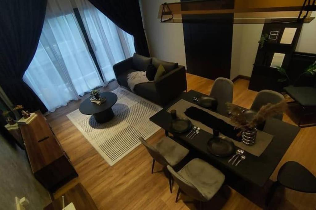 Pangsapuri Premium Darkdesign 6pax In Desa Parkcity Wifitvbox